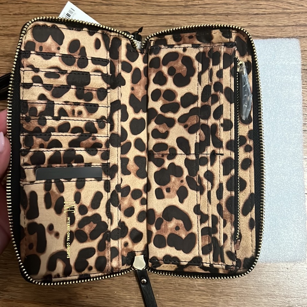 wallet - Picture 2 of 4